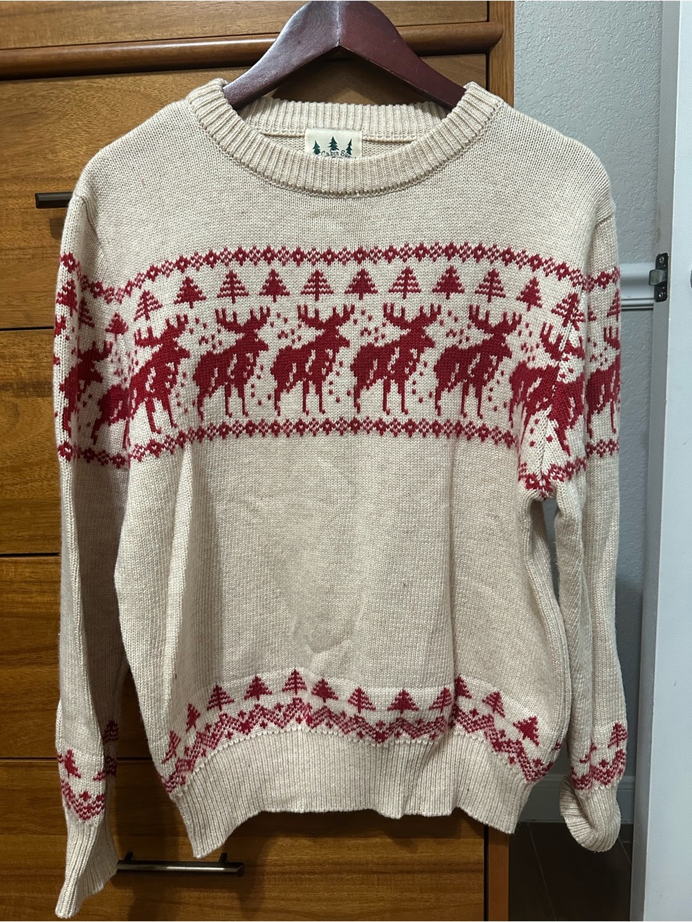 Kiel James Patrick Beige Crewneck Sweater with Red Reindeer Fair Isle
